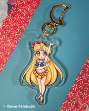 Load image into Gallery viewer, Sailor Venus Keychain Soma Shiokaze
